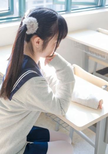 一龙二凤岳女共夫阿兰_DVD国语在线观看