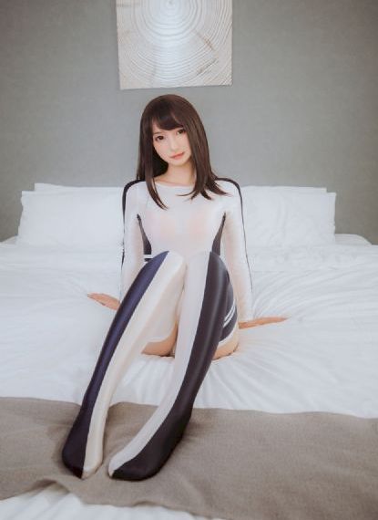拉斯维加斯的女孩高清完整版_1080在线观看完整版