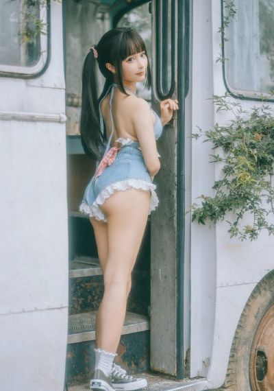 年轻的嫂子4韩国_超清电视剧在线观看