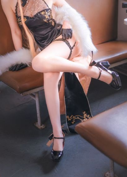 太子妃好紧皇上好爽h_高清免费观看